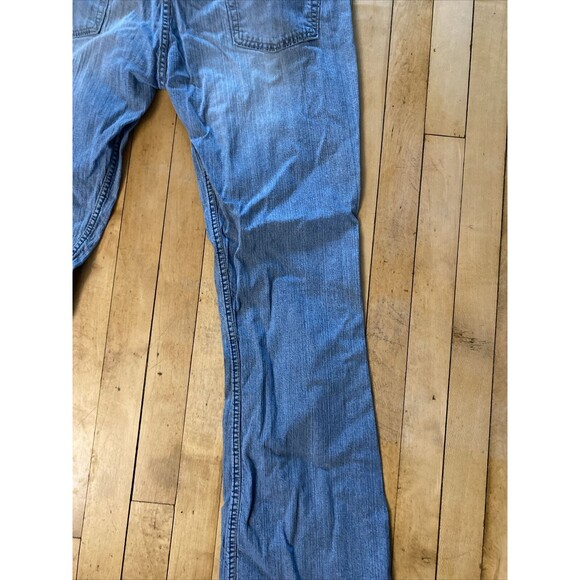 Levi’s Signature Jeans Women’s 34x30 Vintage Light Wash Bootcut Mid Rise - Picture 16 of 16